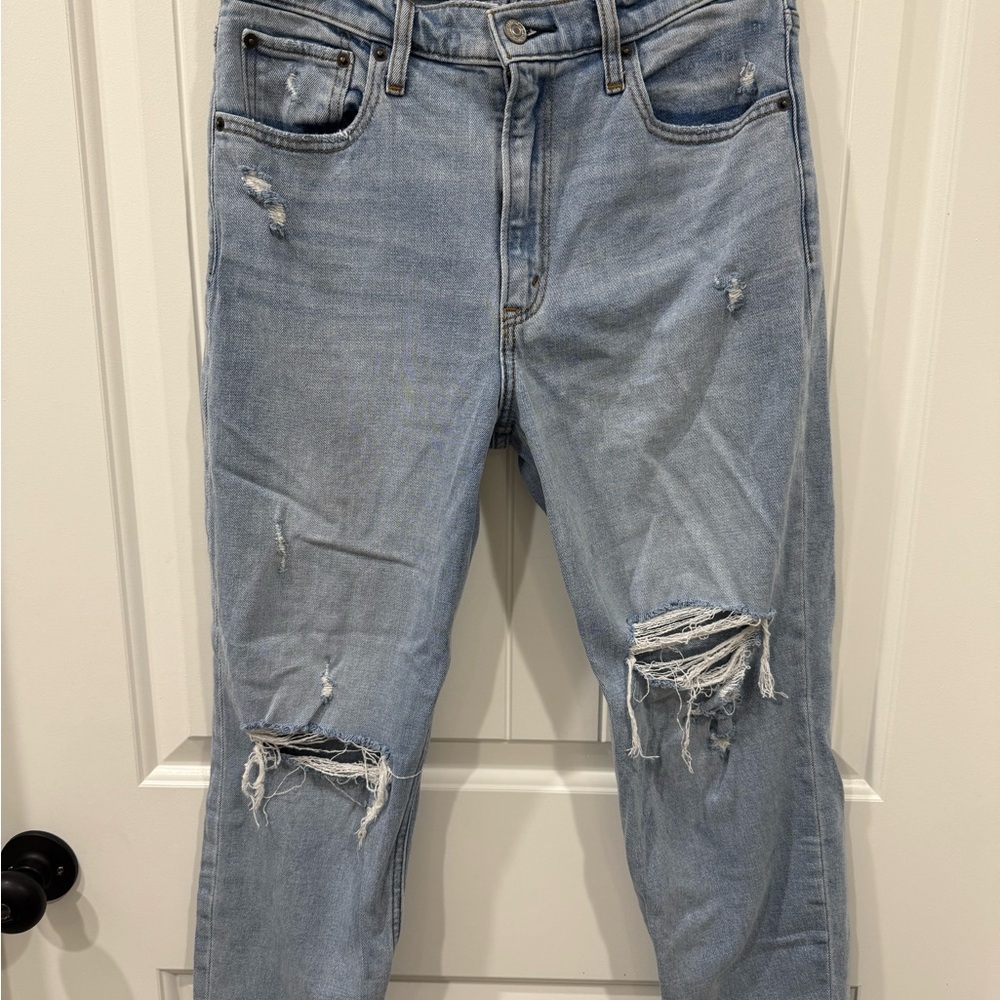 Abercrombie & Fitch Women's Light Blue The Mom High Rise Jeans